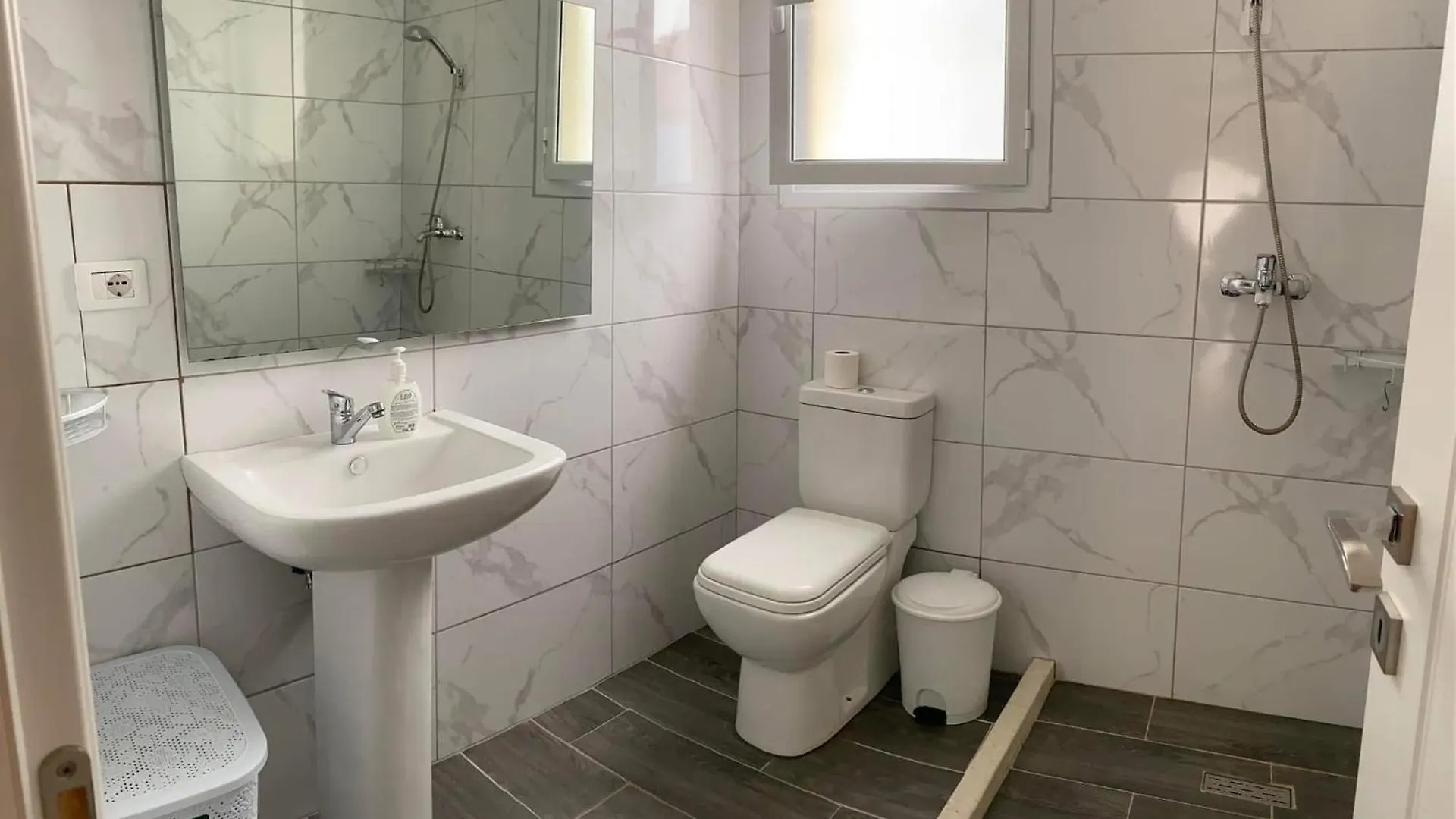 Daily Apartments Radhime 0*,  Albania